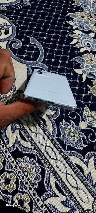 Samsung a82 umuman aybi yoq