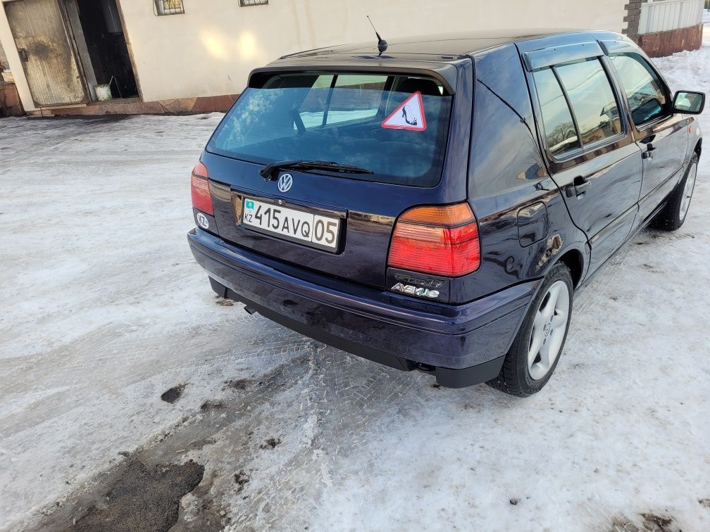 Продам Volkswagen  Golf 3 Гольф 3