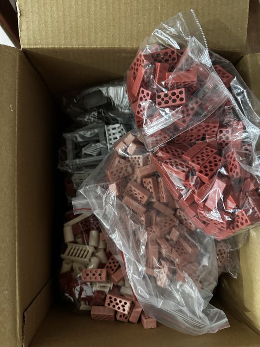 Продам огромный конструктор/игрушка для строительство микро домов