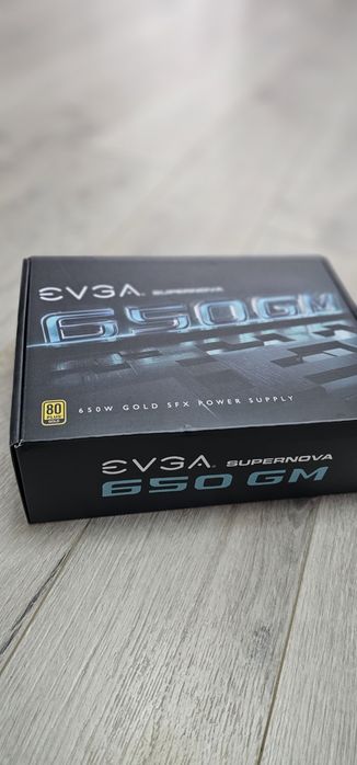 EVGA Supernova psu 650W 80+ Gold - ca nouă, full kit + cutie!