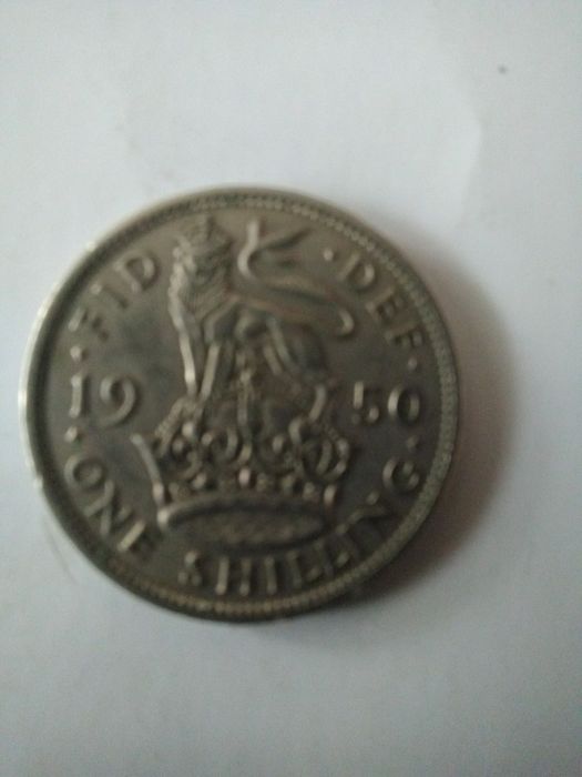 Продавам различни видове монети и банкноти