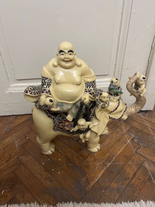 Statuie antica de bouddha