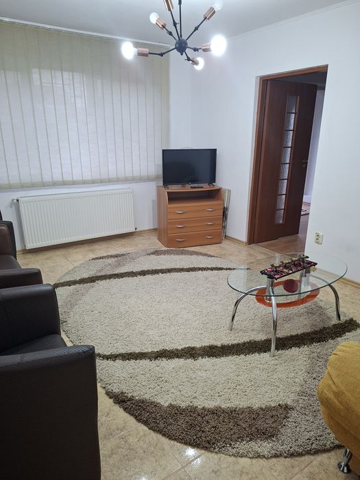Vând apartament  cu 2 camere.