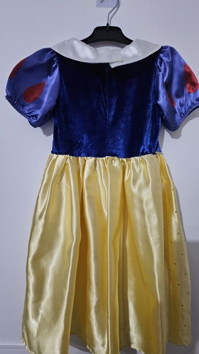 Rochie Alba ca Zăpada