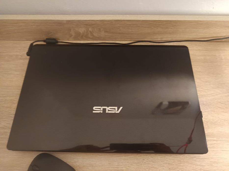 Vând leptop functional