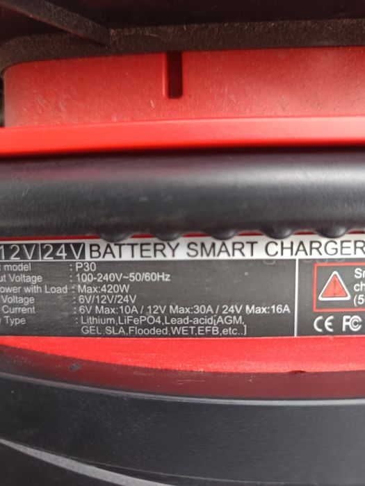 Redresor inteligent pentru baterii 6v,12v,24 v