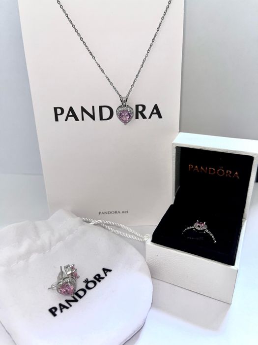 Набор Pandora — подвеска, кольцо и серьги с розовым сердцем