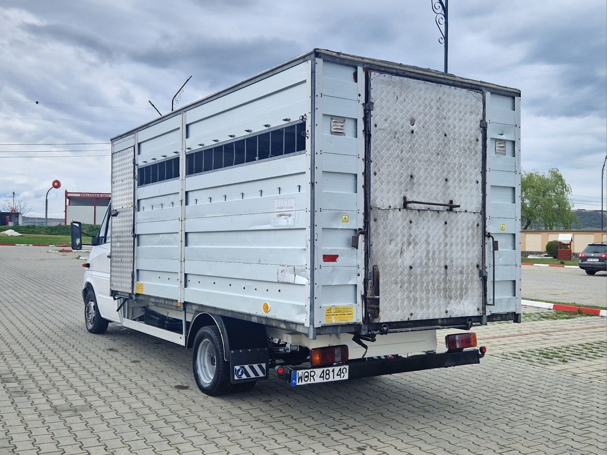 Mercedes sprinter 413 transport animale 416 519 518 516 iveco daily 35