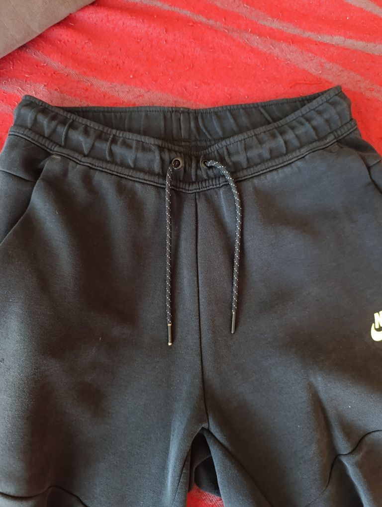 Nike tech series 4