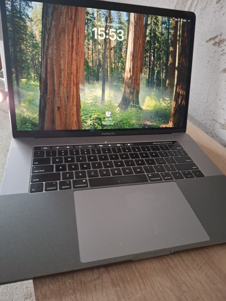 Macbook Pro 15.1 i9 2019 touchbar