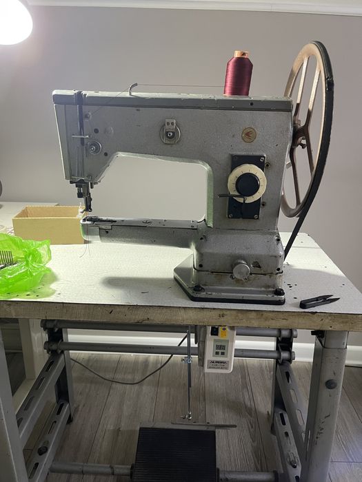 Промышленная рукавная швейная машинка машина ПМЗ 550
