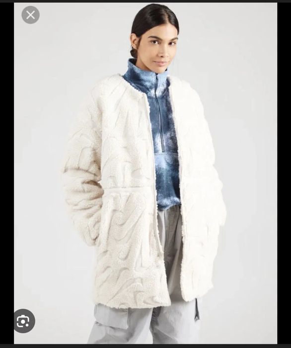 Дамско палто teddy bear Nike