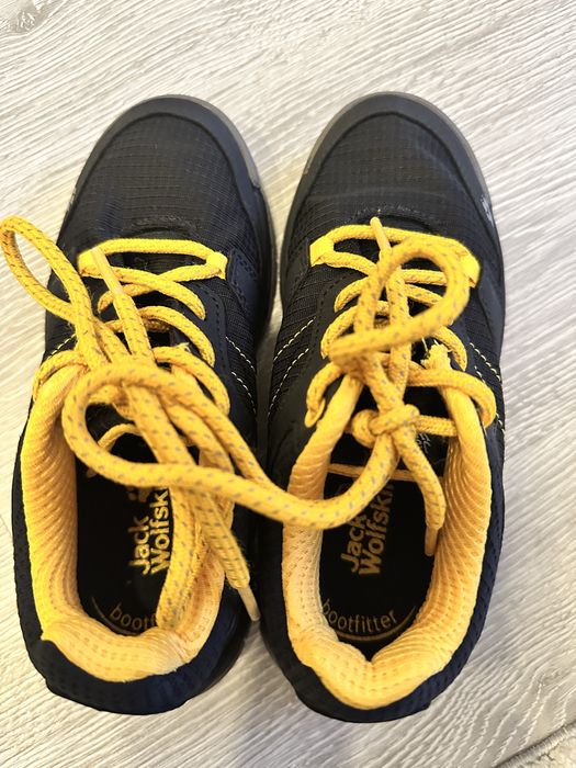 Bocanci Jack Wolfskin, marime 31, aproape noi