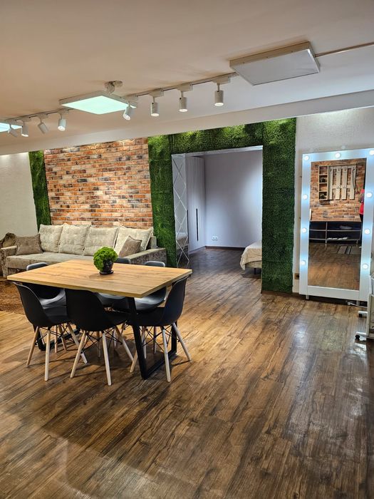 Трёхкомнатная квартира класса LUX посуточно. Документы полный пакет