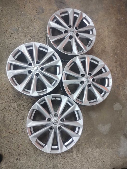Оригинални джанти Nissan 17"