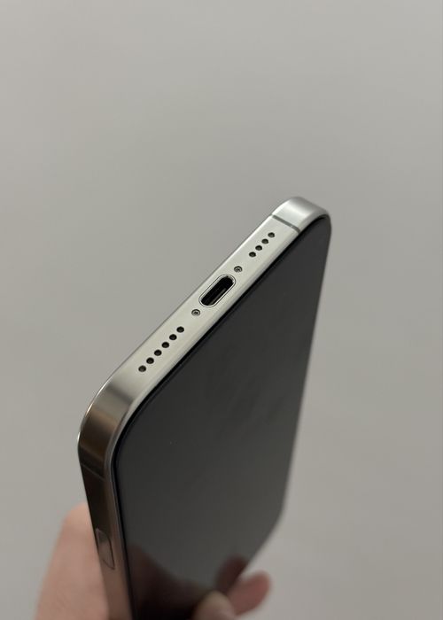 iPhone 16 Pro Max 512GB Titanium Black & Natural Neverlocked