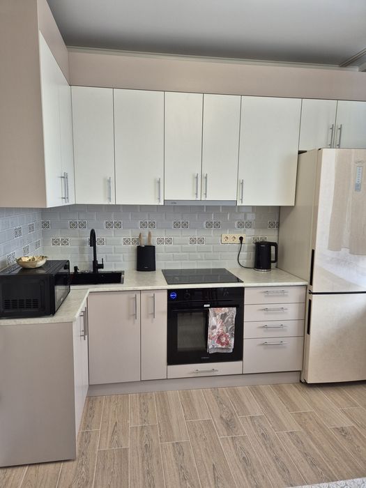 Сдам 1 комнатную квартиру район Уют