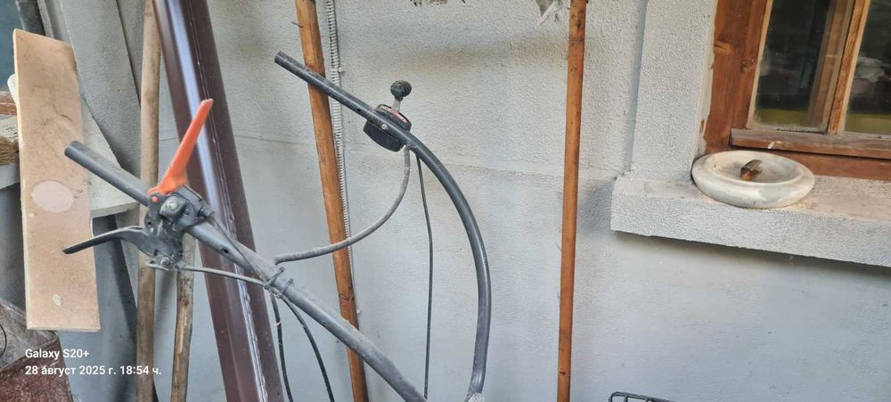 Продавам Мотофреза HUSQVARNA TF334