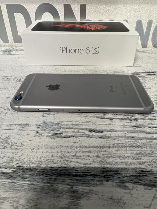 iPhone 6s, сив, 32gb