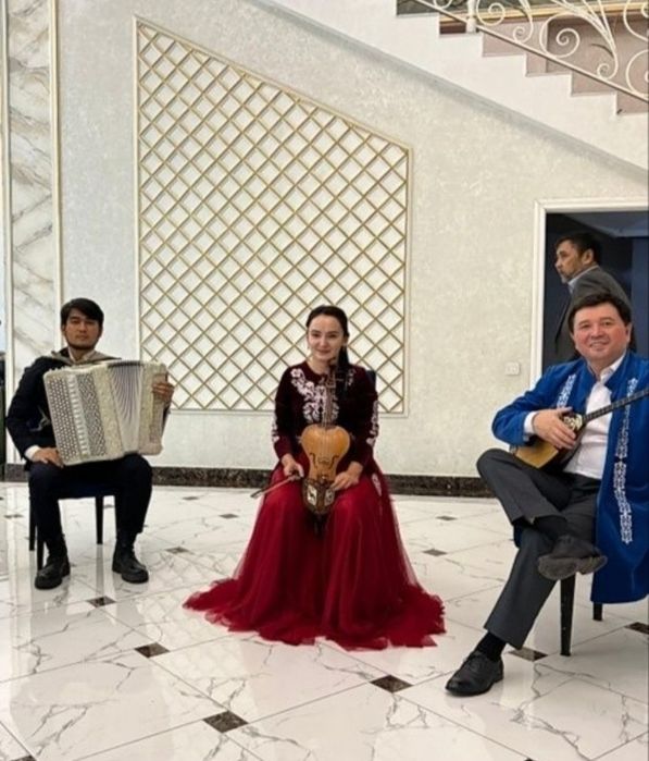 Фольклорлық ансамбль 60000