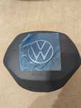 Продавам,чисто нов,оригинален airbeg за волан VW-Фолксваген