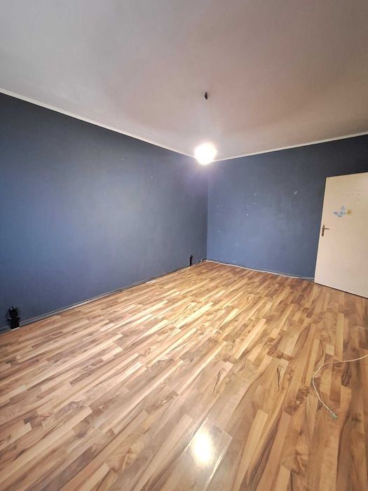 Продава 2-ен апартамент жк.Дружба 2