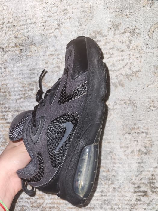 Vind adidași Nike air max 200 ca noi  1 ,2 purtați număr 36 universali