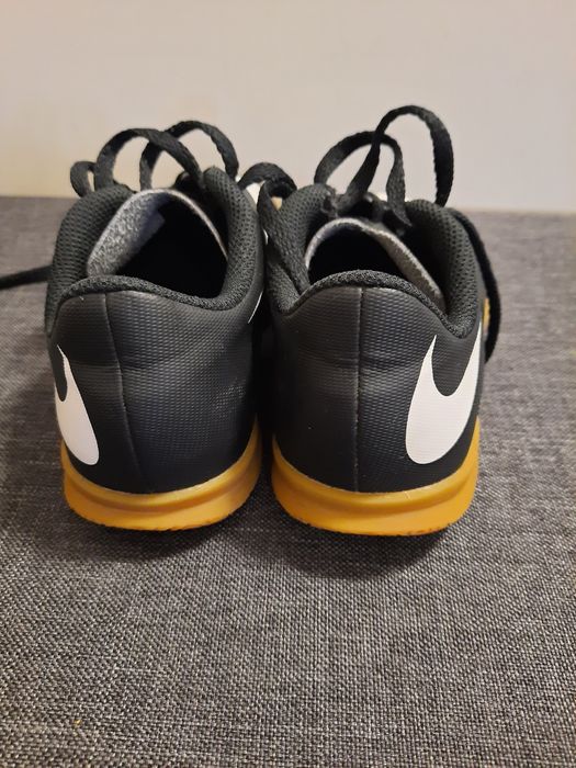 Маратонки Nike Bravatax