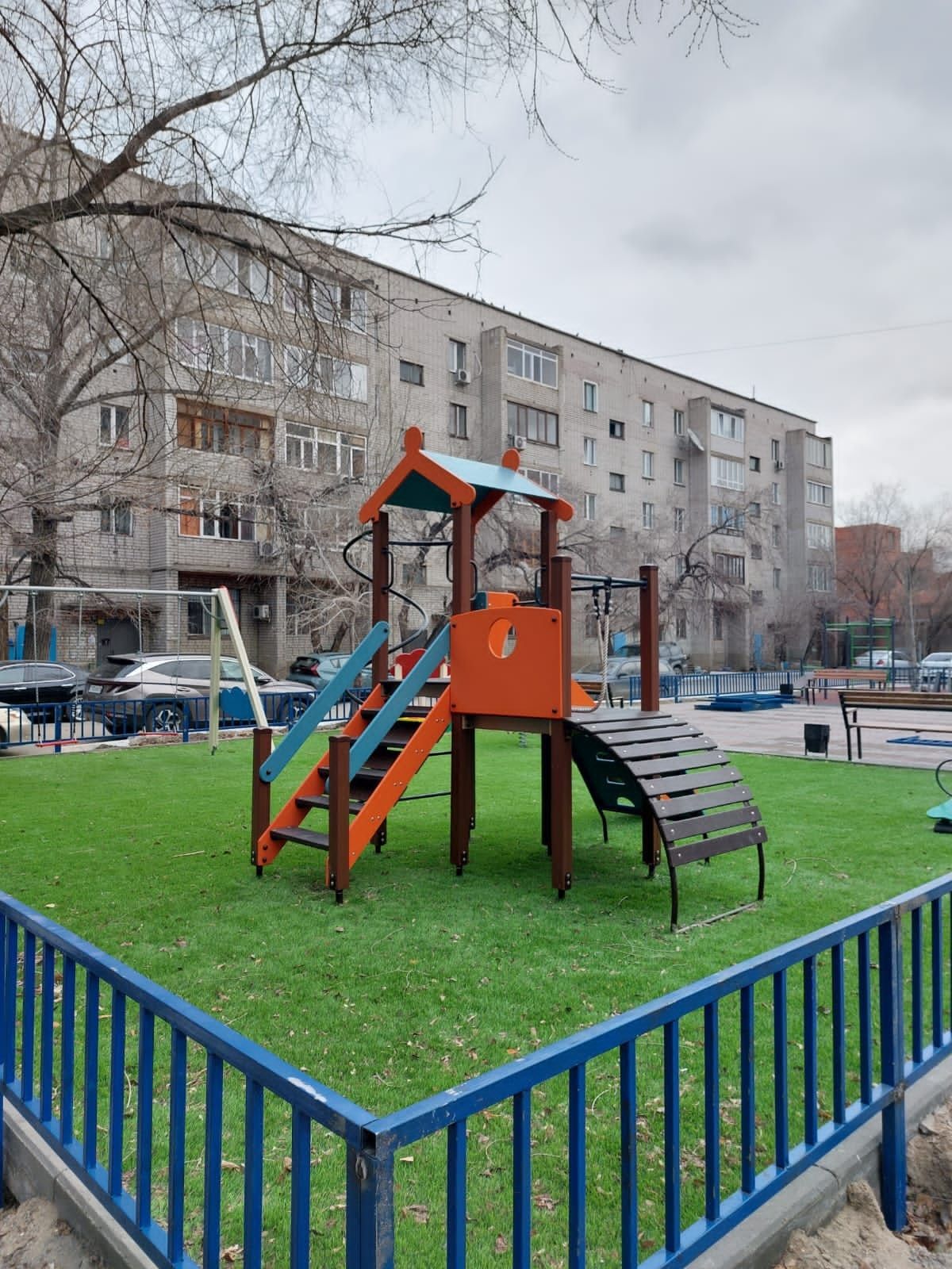 Продам 3-х комнатную в центре.