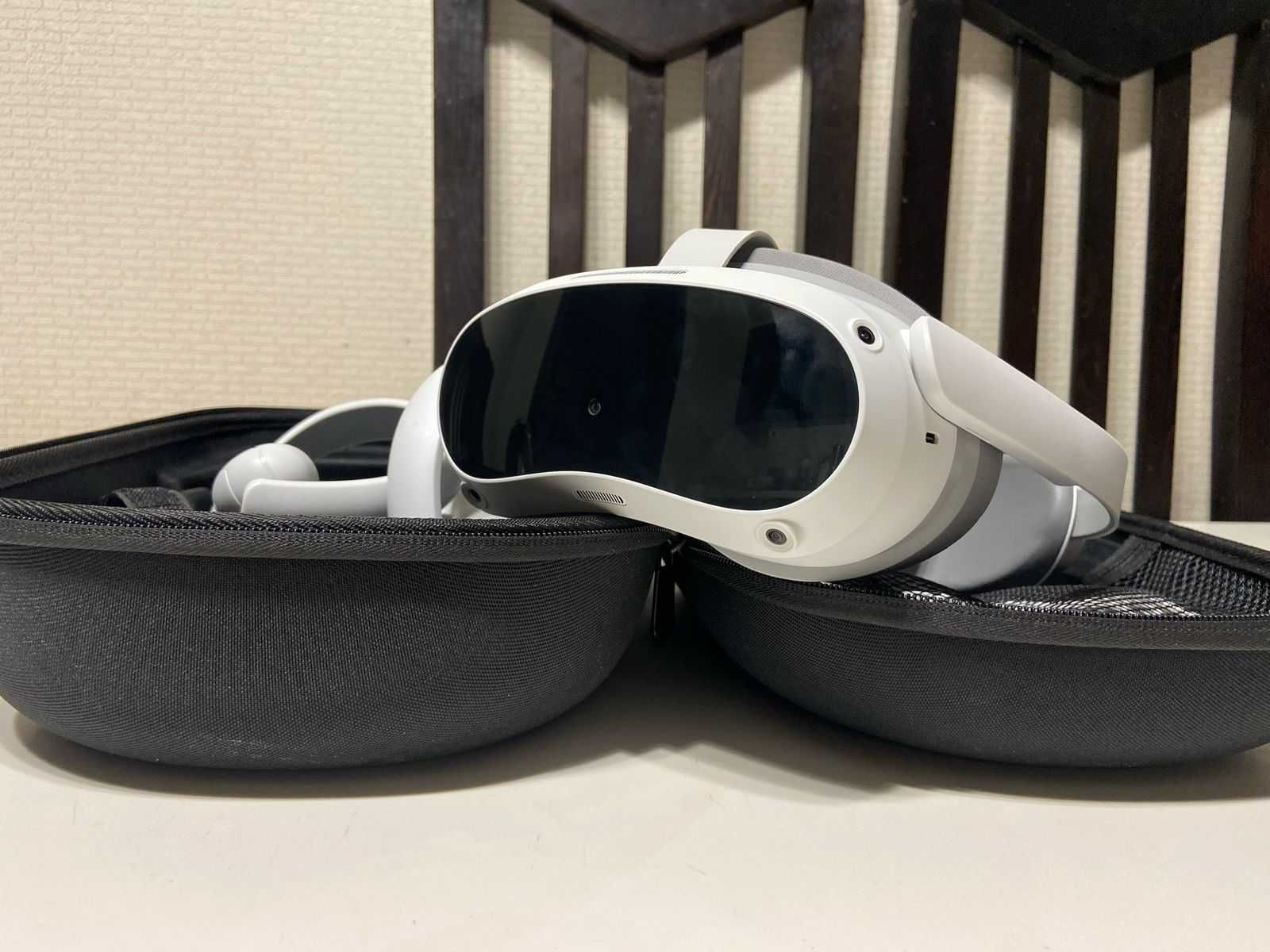 Очки Виртуальной реальности "Pico 4/256Гб" VR