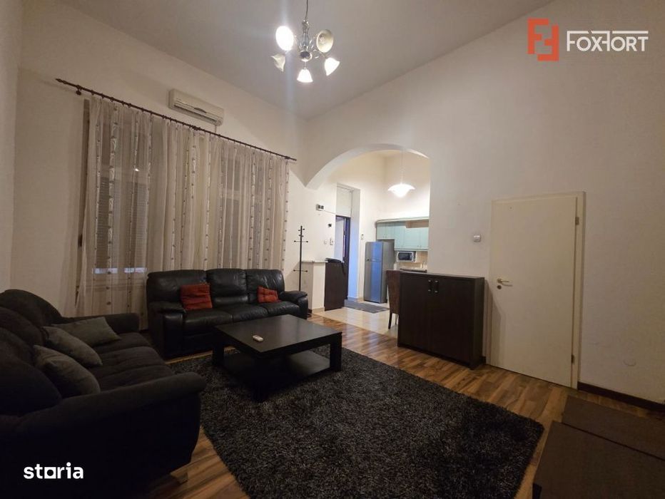 Apartament cu 2 camere semidecomandat, et 1, zona CENTRALA