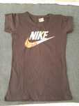 Vand tricou de dama, nike,nou, am toate marimile pret 40 lei