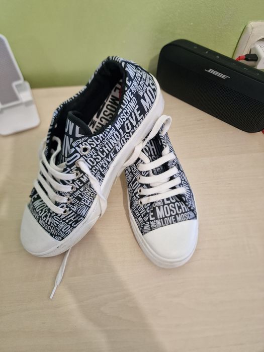 Кецове LOVE Moshino