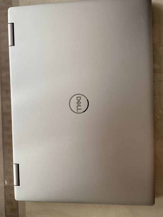 Dell inspiron 16 2-in-1 i7-1260