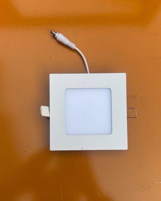 Плафон потолочный квадратный