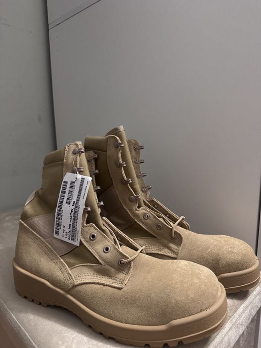 Bocanci militari noi