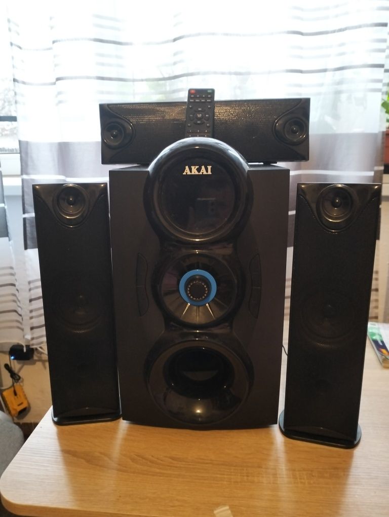 Sistem audio Akay