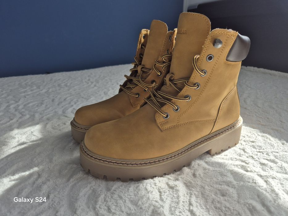 Pull and Bear мъжки боти