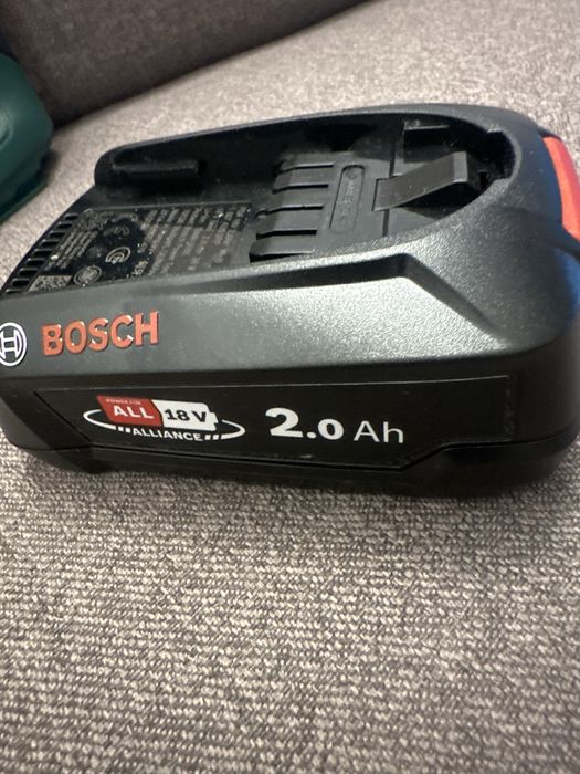 Bormasina bosch easy impact 18v-40