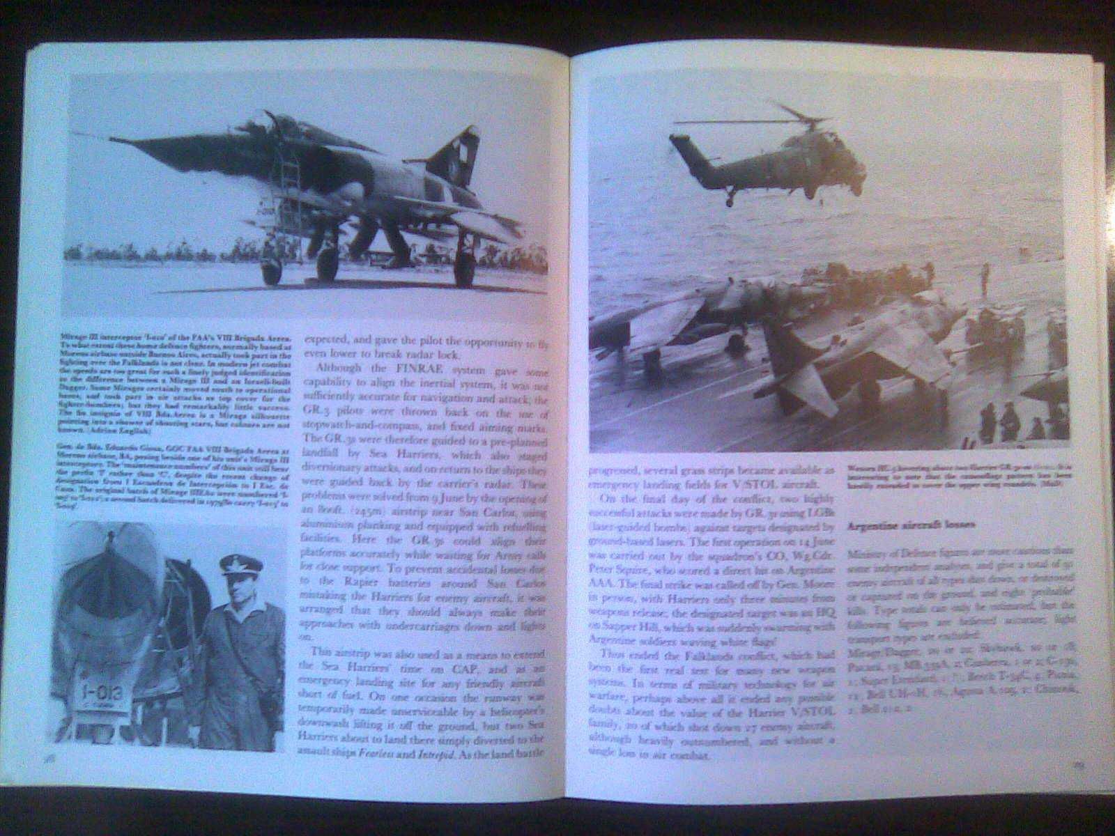 книга "Битва ВВС за Фолкленды" авиационный справочник Англия 1983 г.