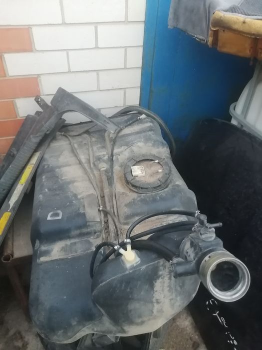 Топливный бак на Opel Omega B 70 литров