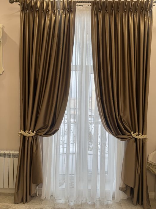 Продам шторы в отличном состоянии