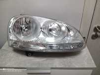 Продавам десен фар за volkswagen golf v
