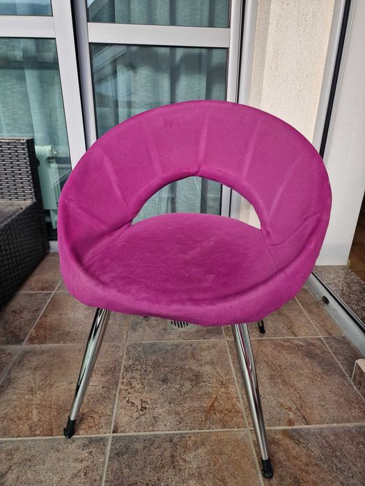 Продавам стол тип кресло