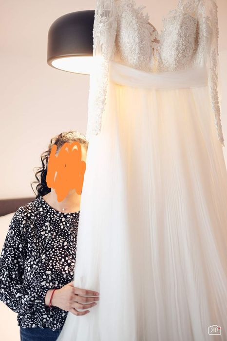 Vând rochie de mireasa+ voal