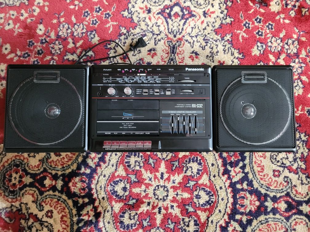 Boombox Panasonic RX-C32L perfect funcțional.