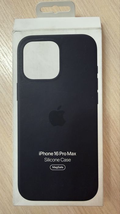 Чехол на iPhone 16 Pro Max (оригинал)