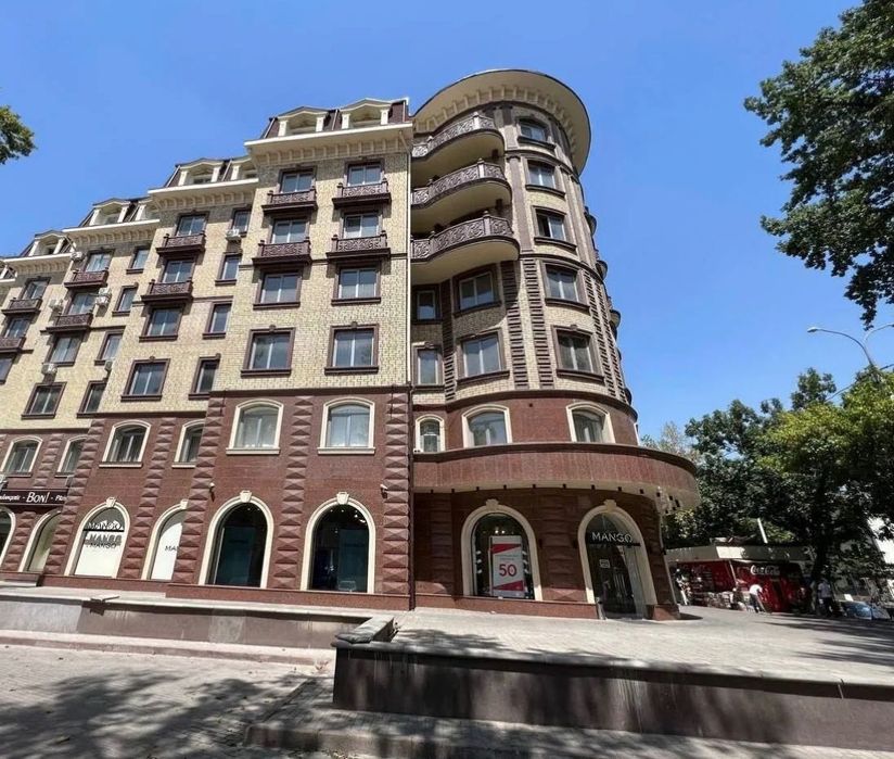 жк: Габус ор: новастройка 2 комнт памитник Амир темур аренда