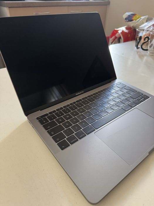 MacBook Pro 13”