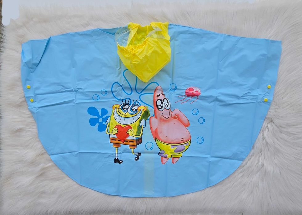 Детски дъждобран Спондж Боб 5-7 години / ръст 116см. НОВ